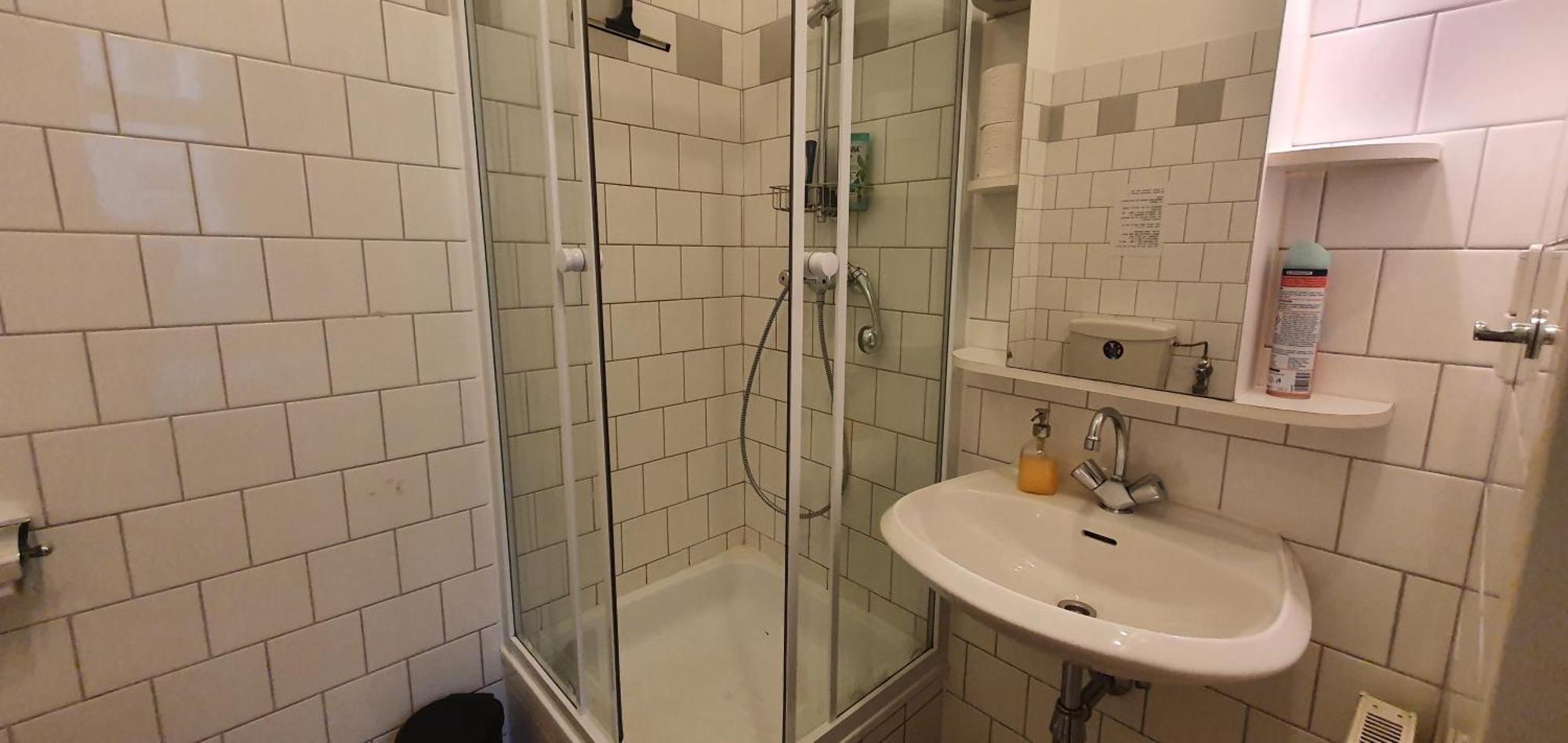 Quiet 2-room Flat, Walking Distance To Centre Appartement